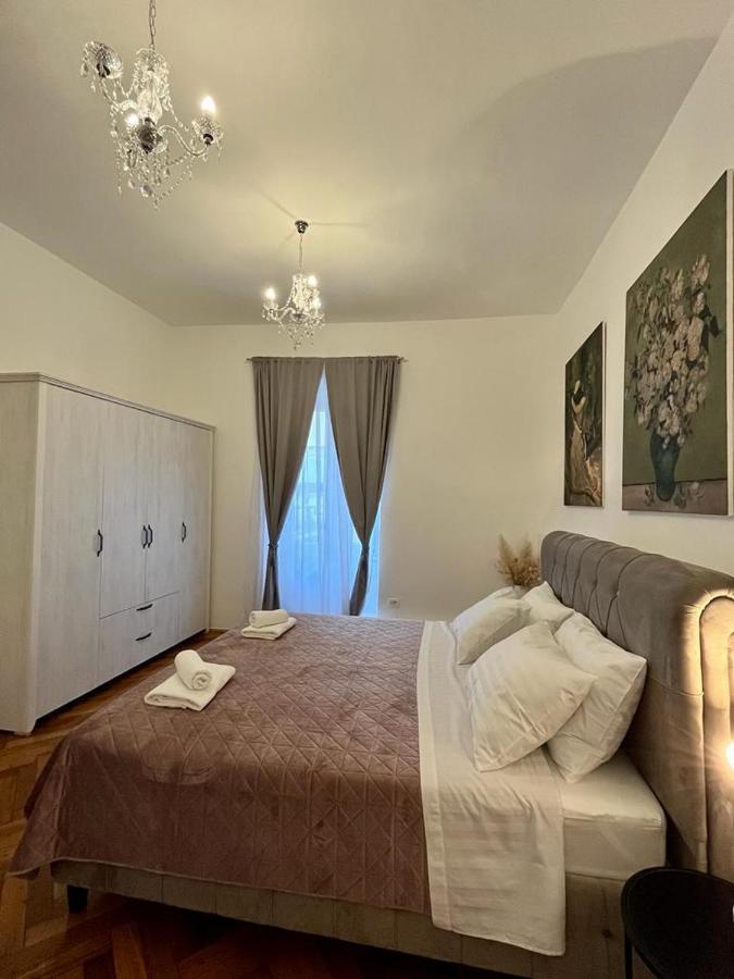 Ferienwohnung Lux Apartmans Pula Exterior foto